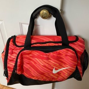 Nike athletic duffel bag